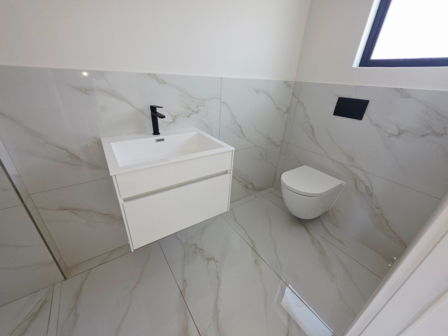 4 Bedroom Property for Sale in Sandown Western Cape